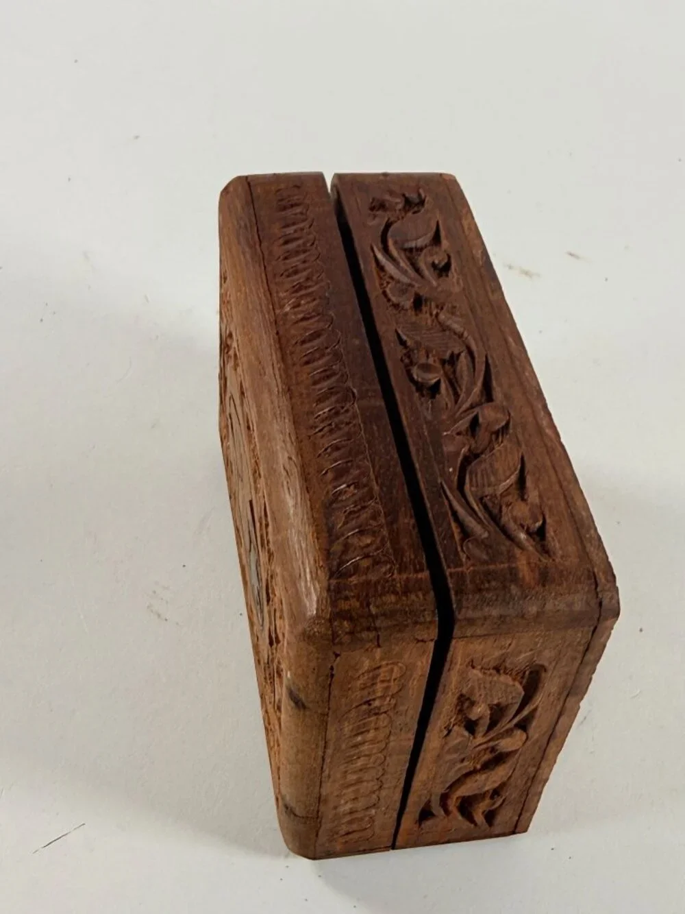 Vintage Hand Carved Rosewood Trinket Box Floral Gold Inlay India